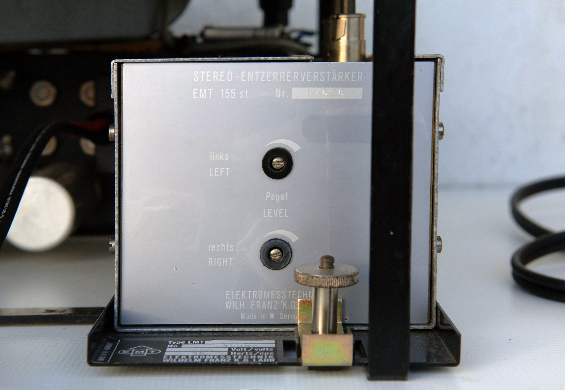 Tocadiscos EMT 930 St con Preamp EMT 155 St - imagen 2