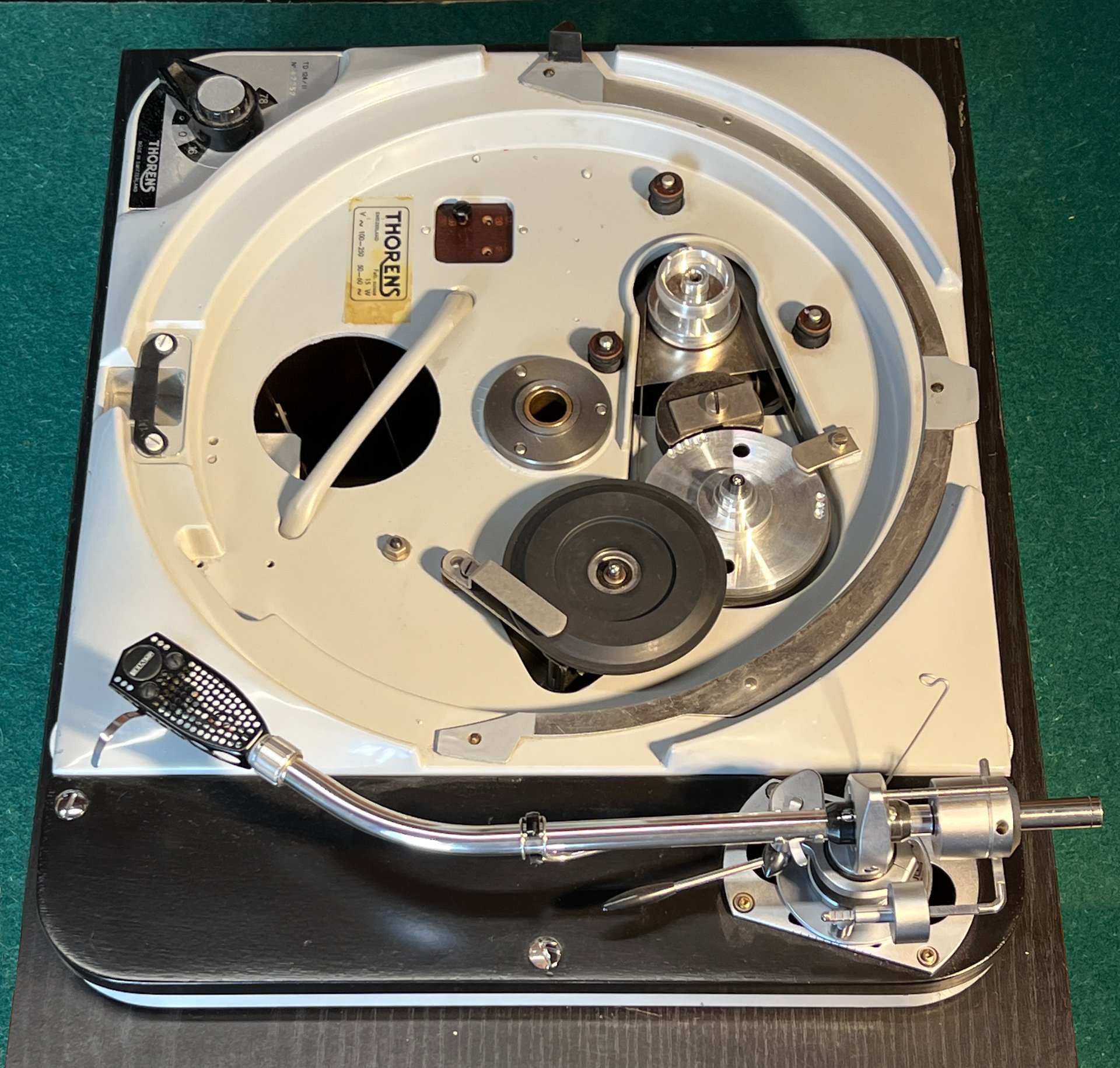 Giradiscos Thorens TD 124 (Mk II) con brazo SME 3009 - imagen 4