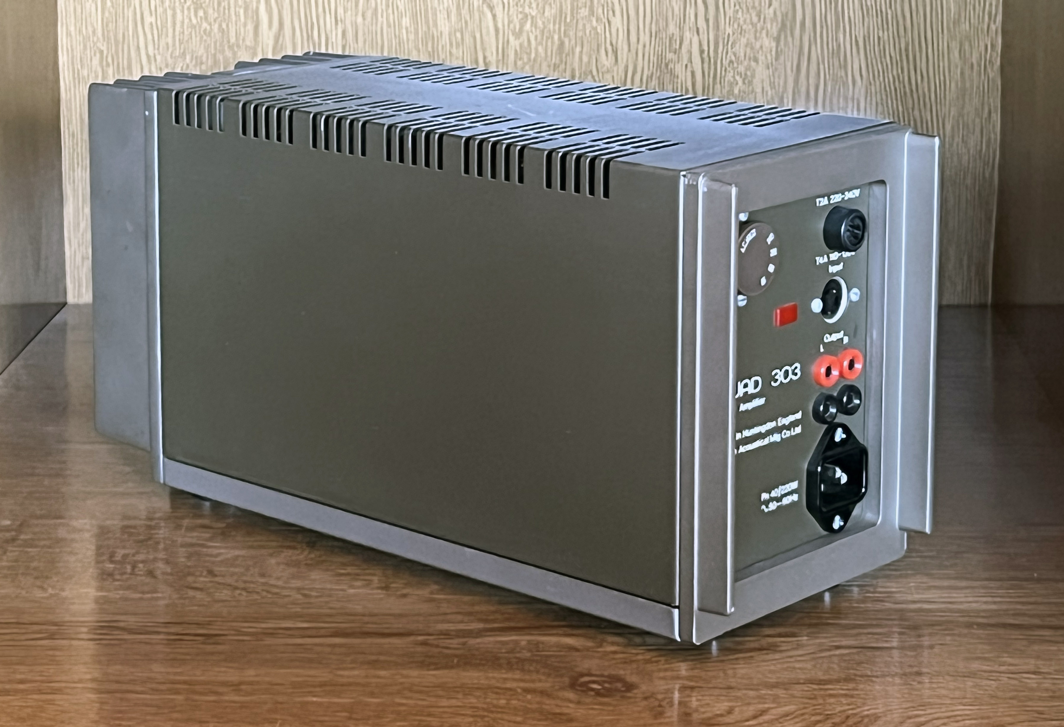 Quad 303 Power Amplifier