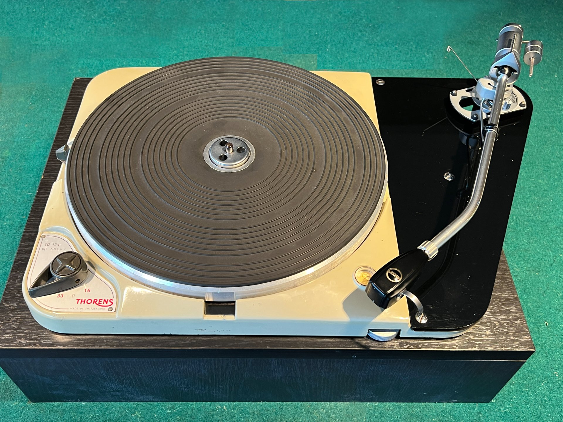 Giradiscos Thorens TD-124 (Mk I) con SME 3012