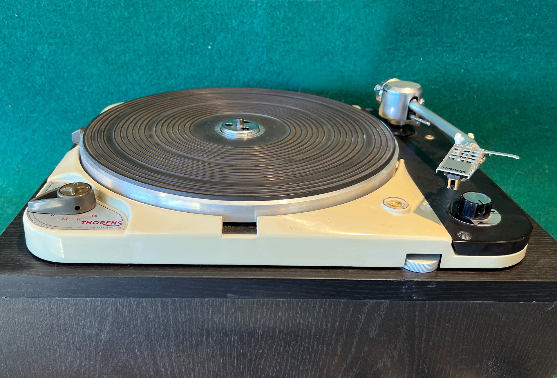 Giradiscos Thorens TD 124 (Mk I) con brazo TP 14 - imagen 2