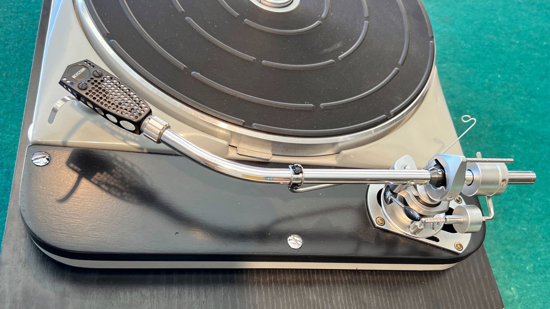 Giradiscos Thorens TD 124 (Mk II) con brazo SME 3009 - imagen 3