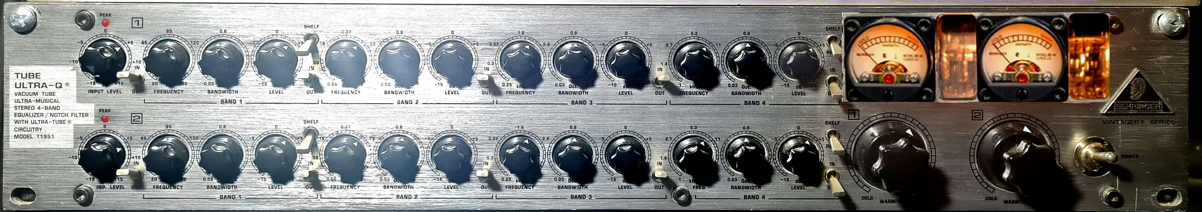 EQUALISADOR STEREO PARAMETRIC AMB VALVULES 12AX7