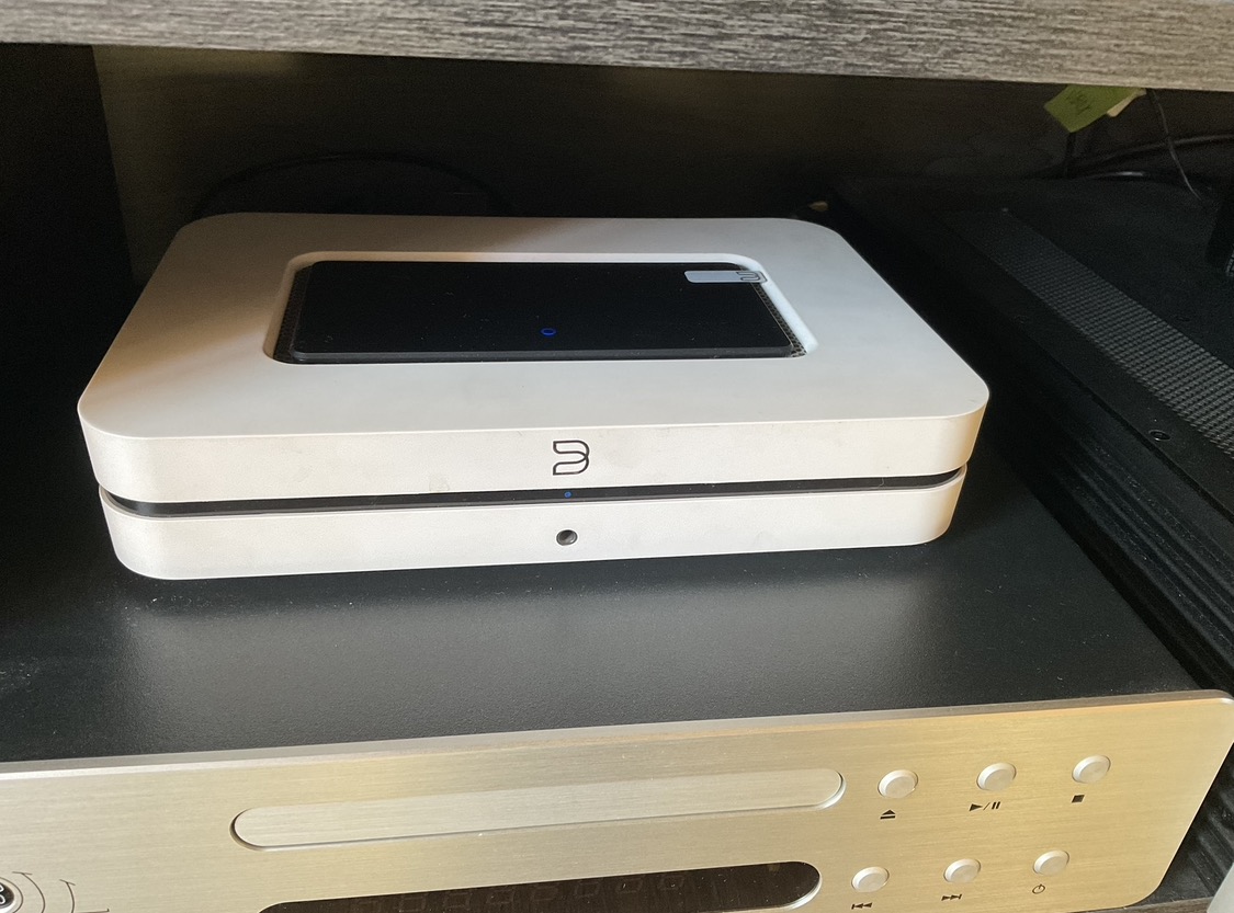 Bluesound Node N130 blanco