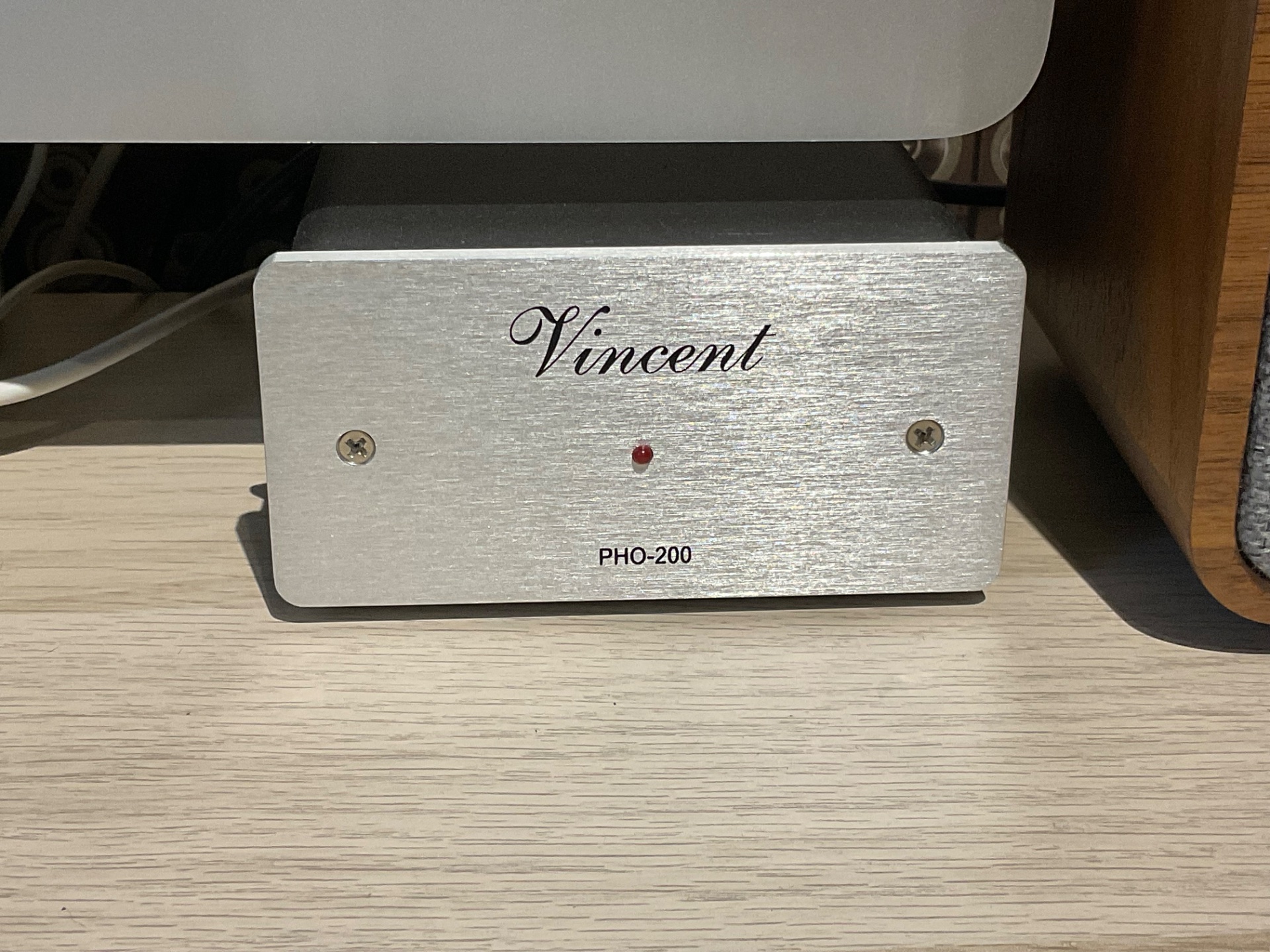 Vincent PHO-200