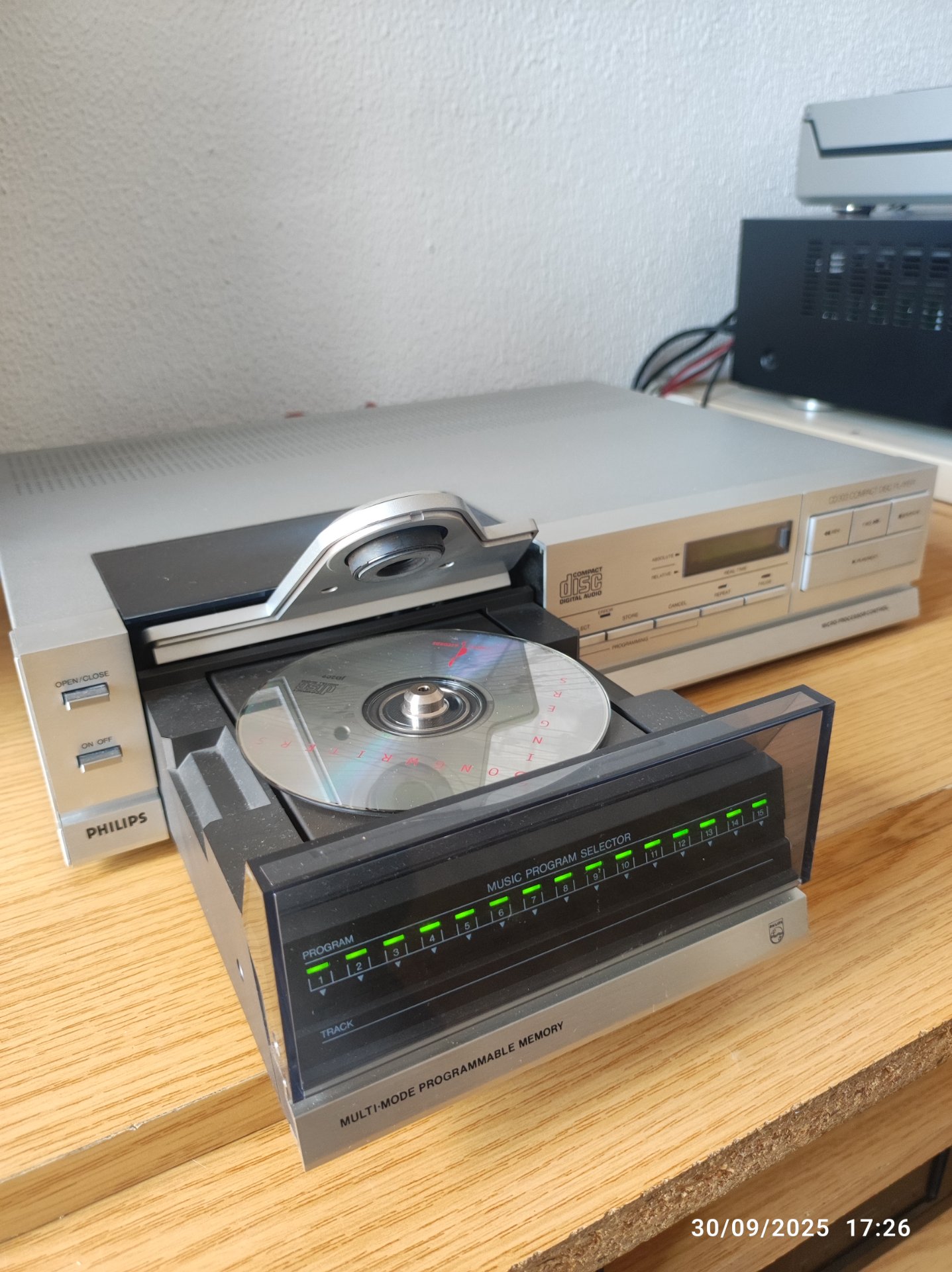 CD Philips - imagen 9