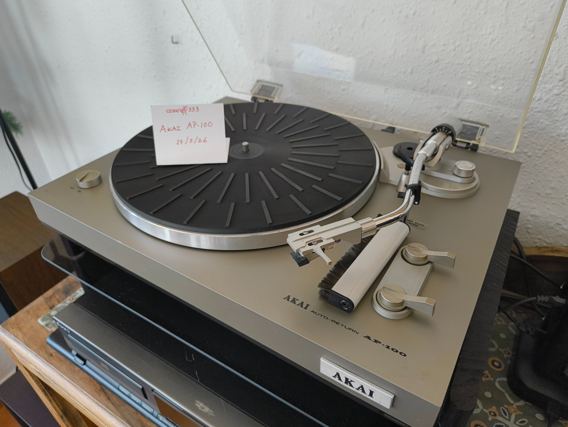 Tocadiscos Akai