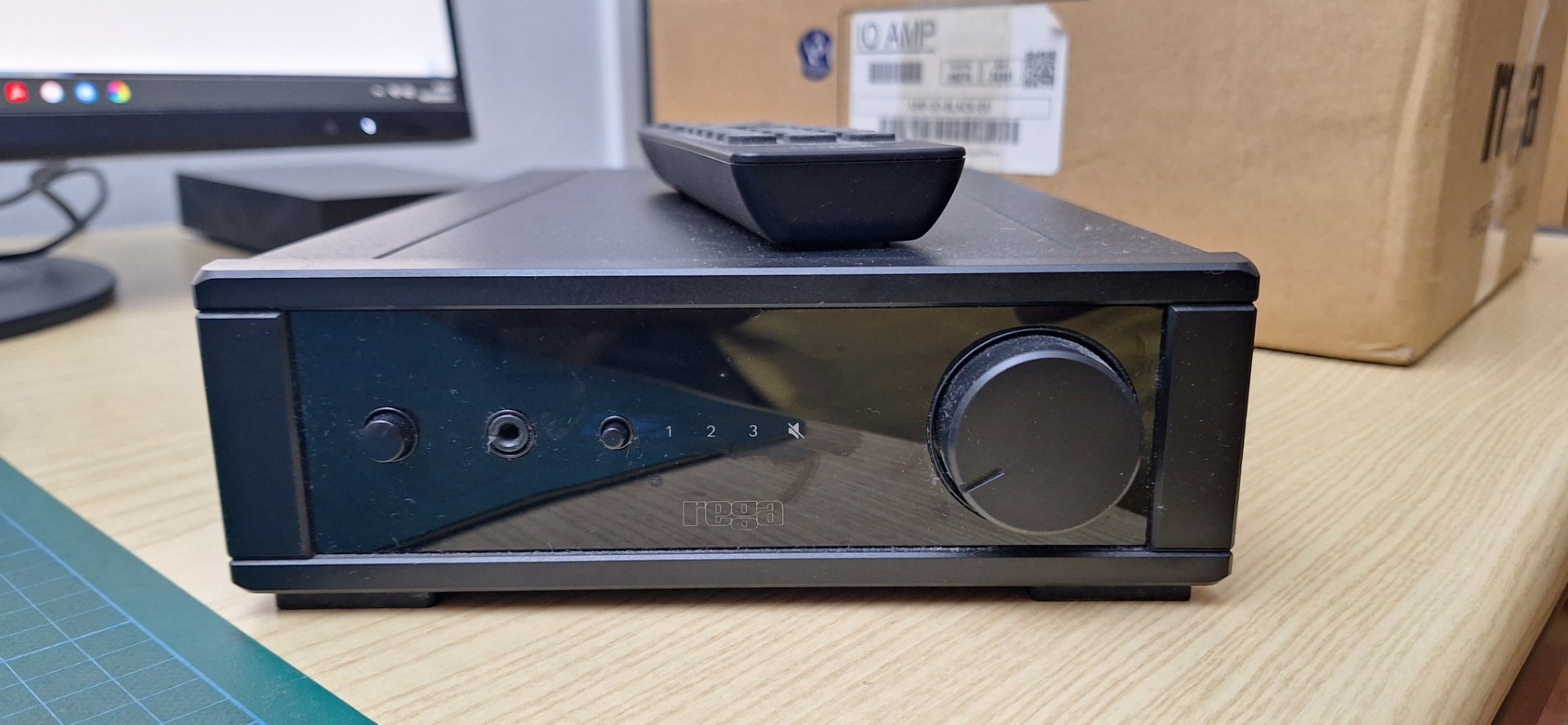 Rega io amplificador - imagen 2