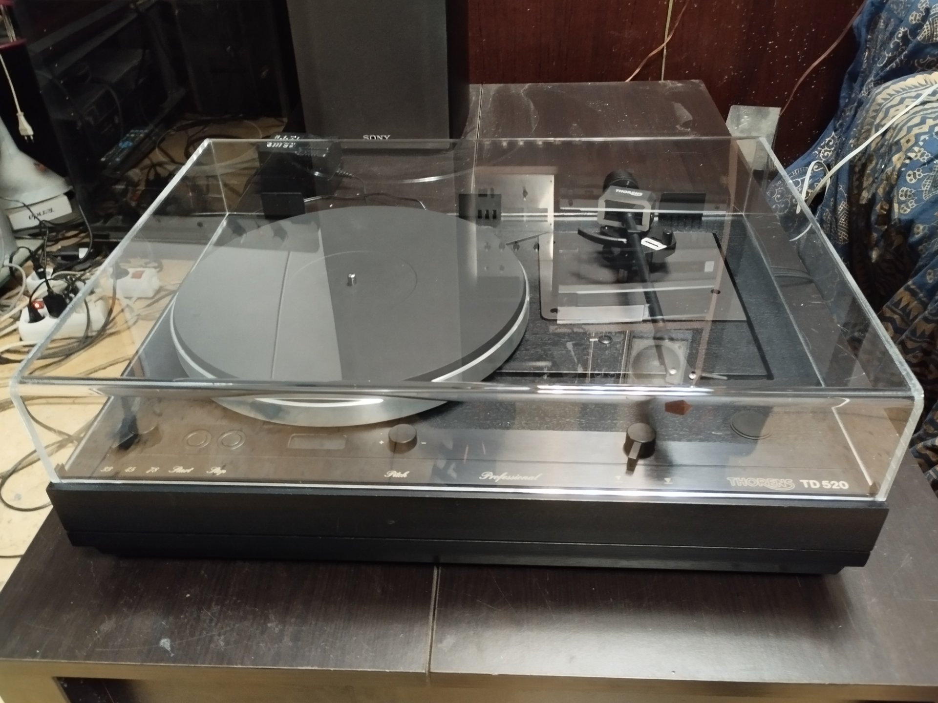 Thorens TD520