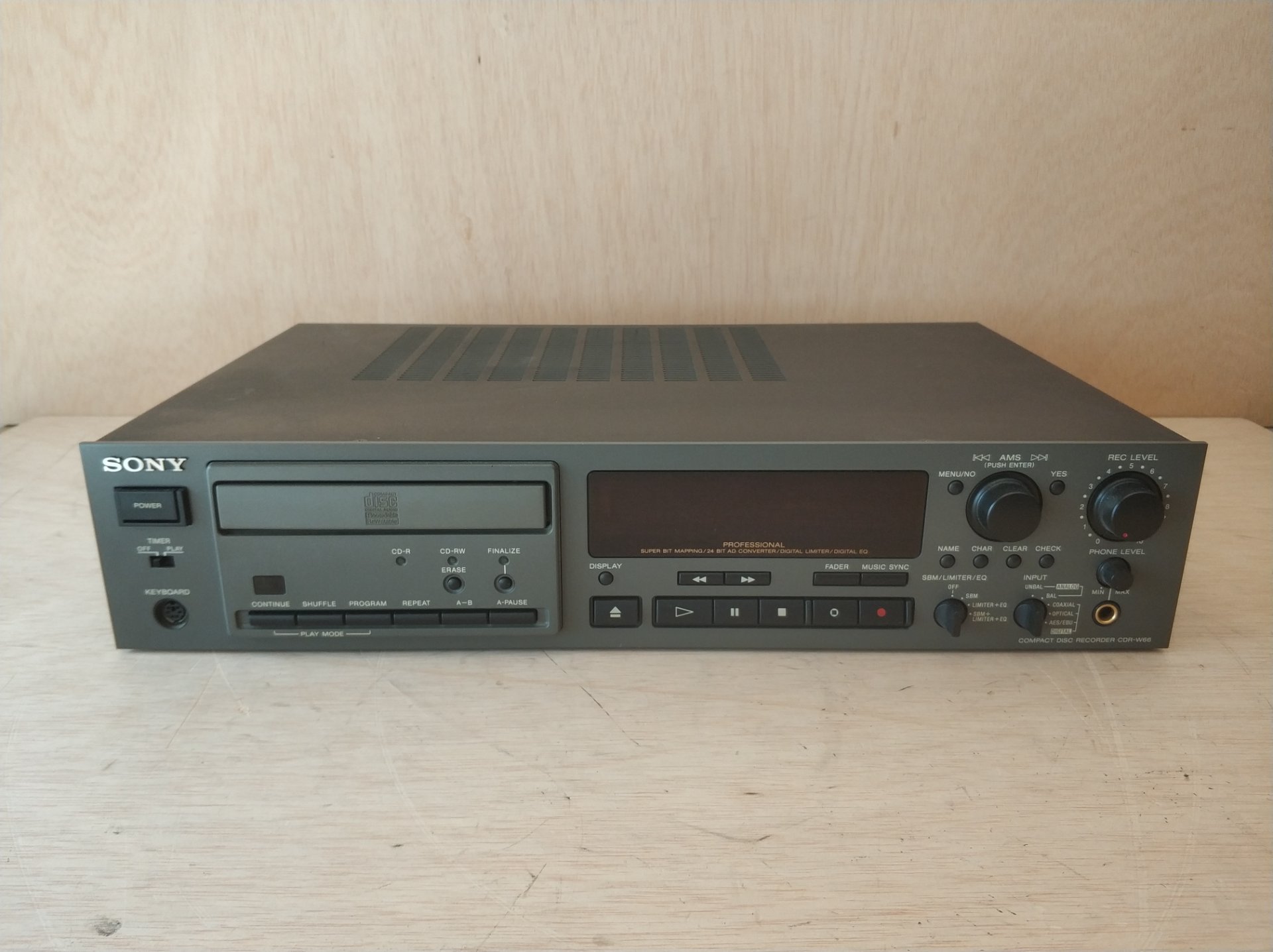 Compact Disc Recorder