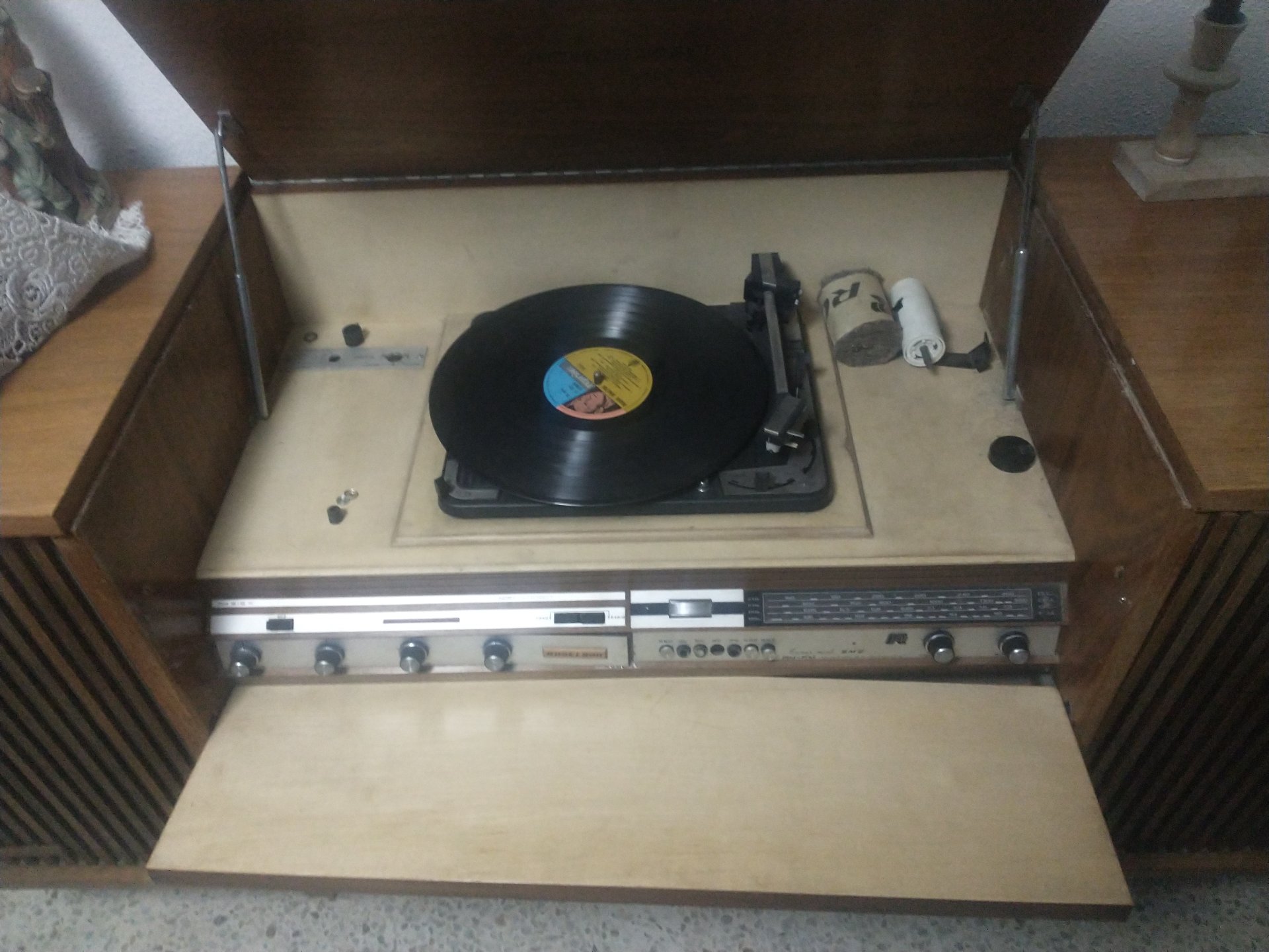 TOCADISCOS VINTAGE - imagen 8