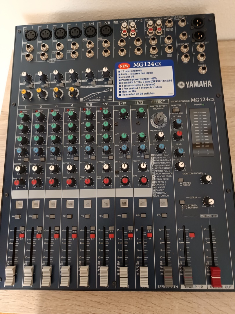 Mesa Mezclas Yamaha+Procesador Reverberador