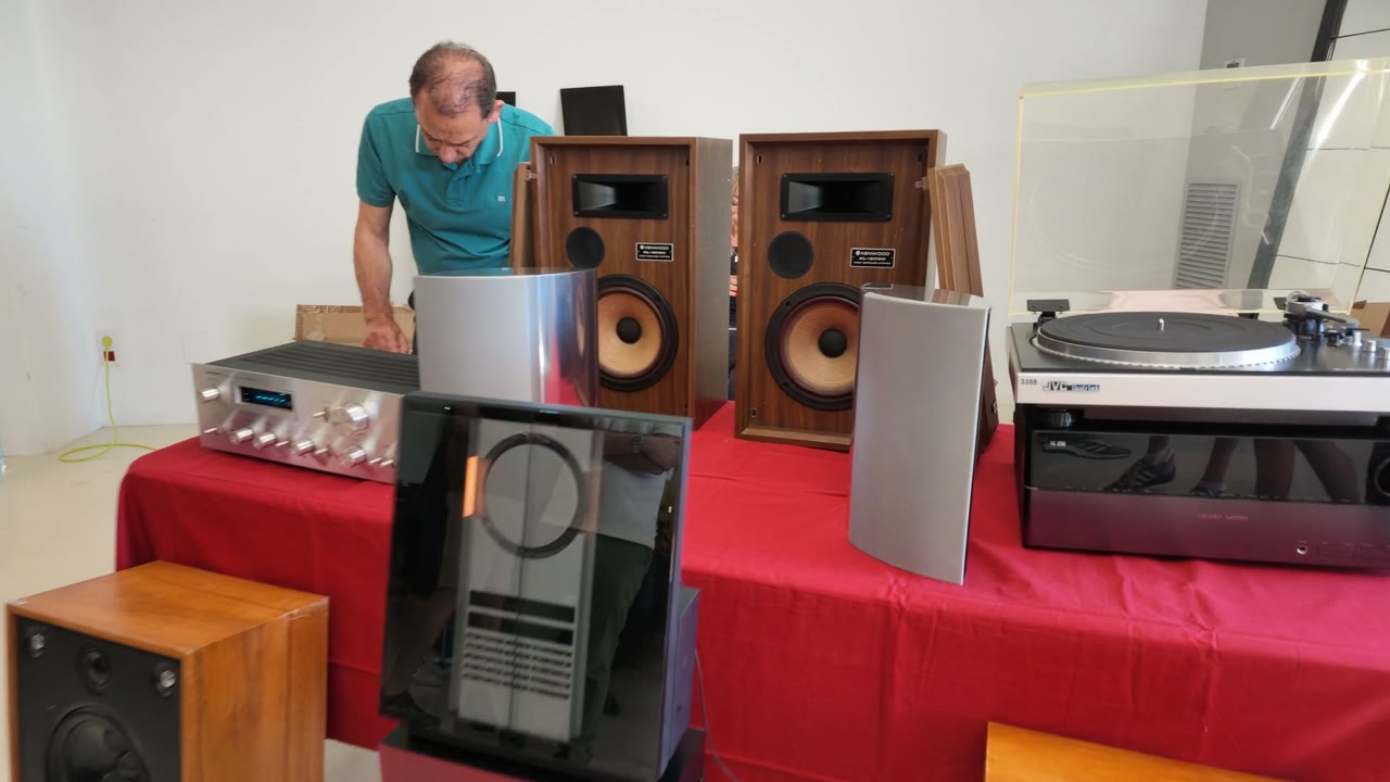 Antes de abrir: Criterio Audio monta su mesa
