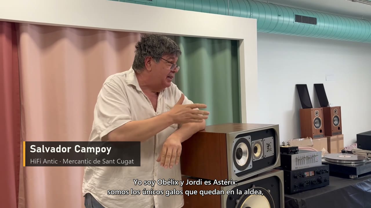 HiFi Antic: una tienda en el Mercantic que quiere vender algo más que aparatos